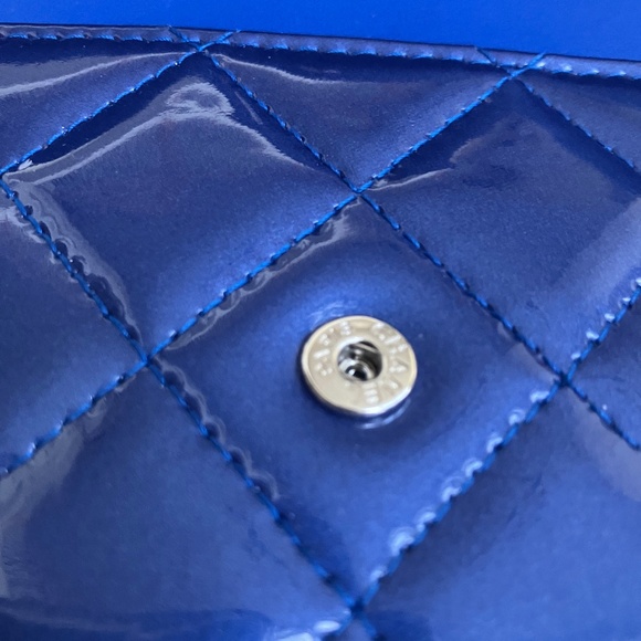 Chanel Classic Wallet on Chain Patent Dark Blue New with Tag - Picture 11 of 16